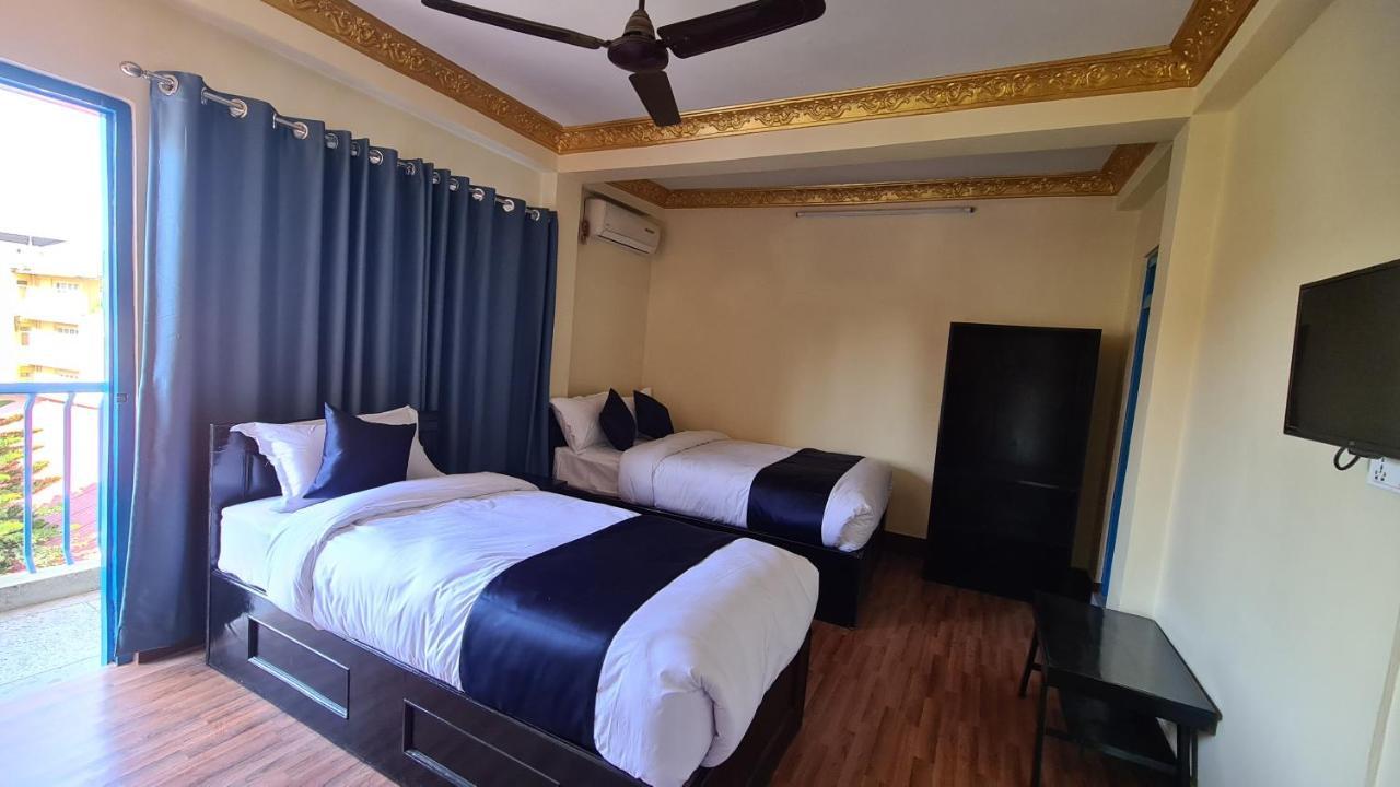 Temple Town Inn Kathmandu Exteriör bild