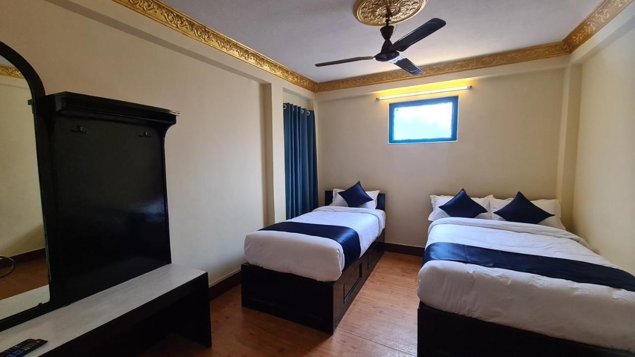 Temple Town Inn Kathmandu Exteriör bild